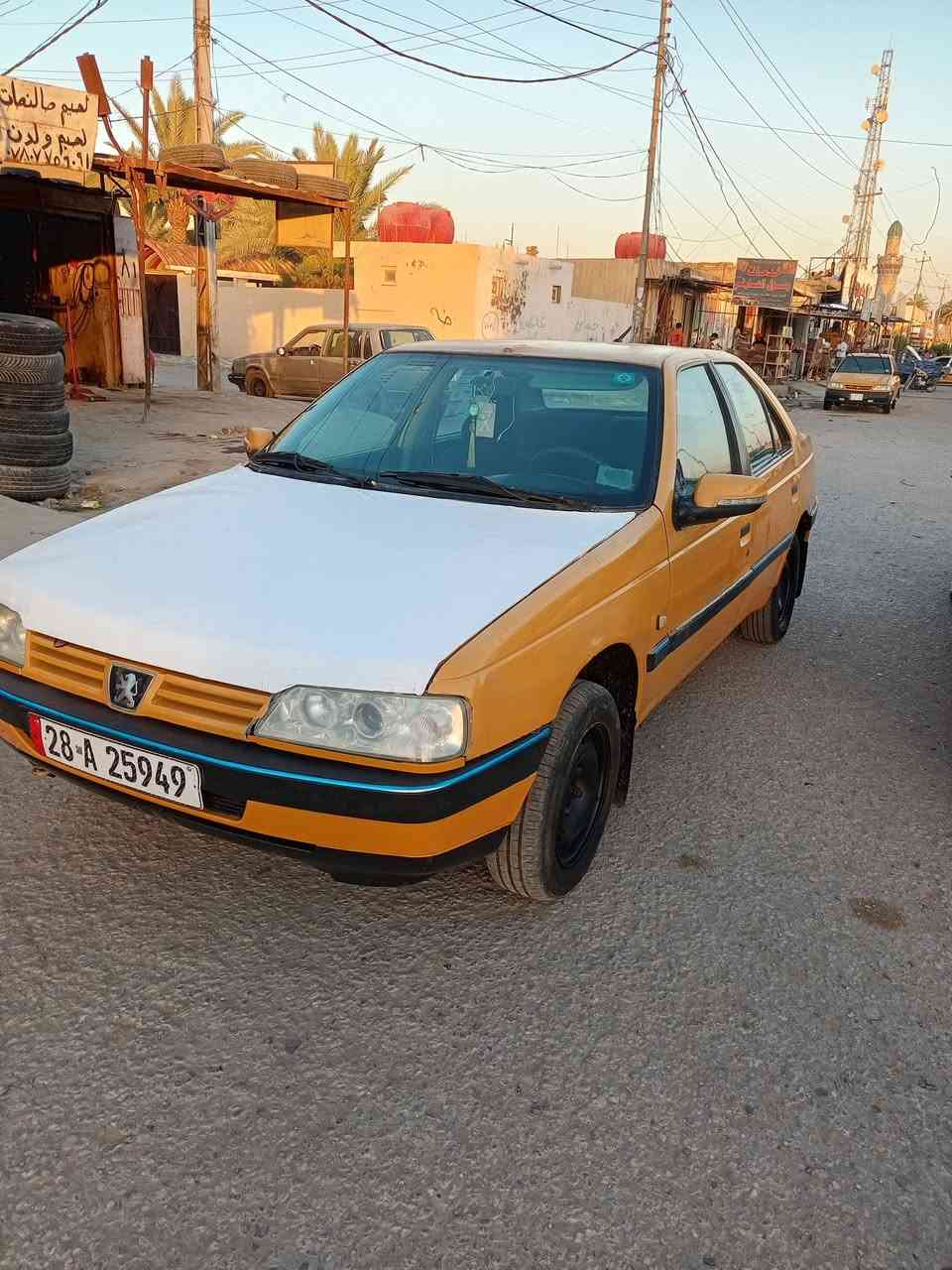 السلام عليكم  سياره بيجو 405البيع سياࢪه نضيفه رقم نكليزي  امداور ثاني يوم سياره بسمي مصفره هيه وغرامات سعر خاص العنوان  الدوانيه قضاء الحمزه الشرقي حي الحسين  الرقم الواتساب ***********
