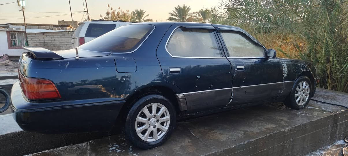 لكزس 1990 محرك وكير بطه مكفولات 
حداديه وكهربائيات وسط 
منظومة بانزين جديده
راديتر ومراوح جدد
سنويه ماساقطه لل27نهايتها
العنوان بابل الهاشميه للاستفسار *********** السعر 35 وبيها مجال ... حلة, بابل
