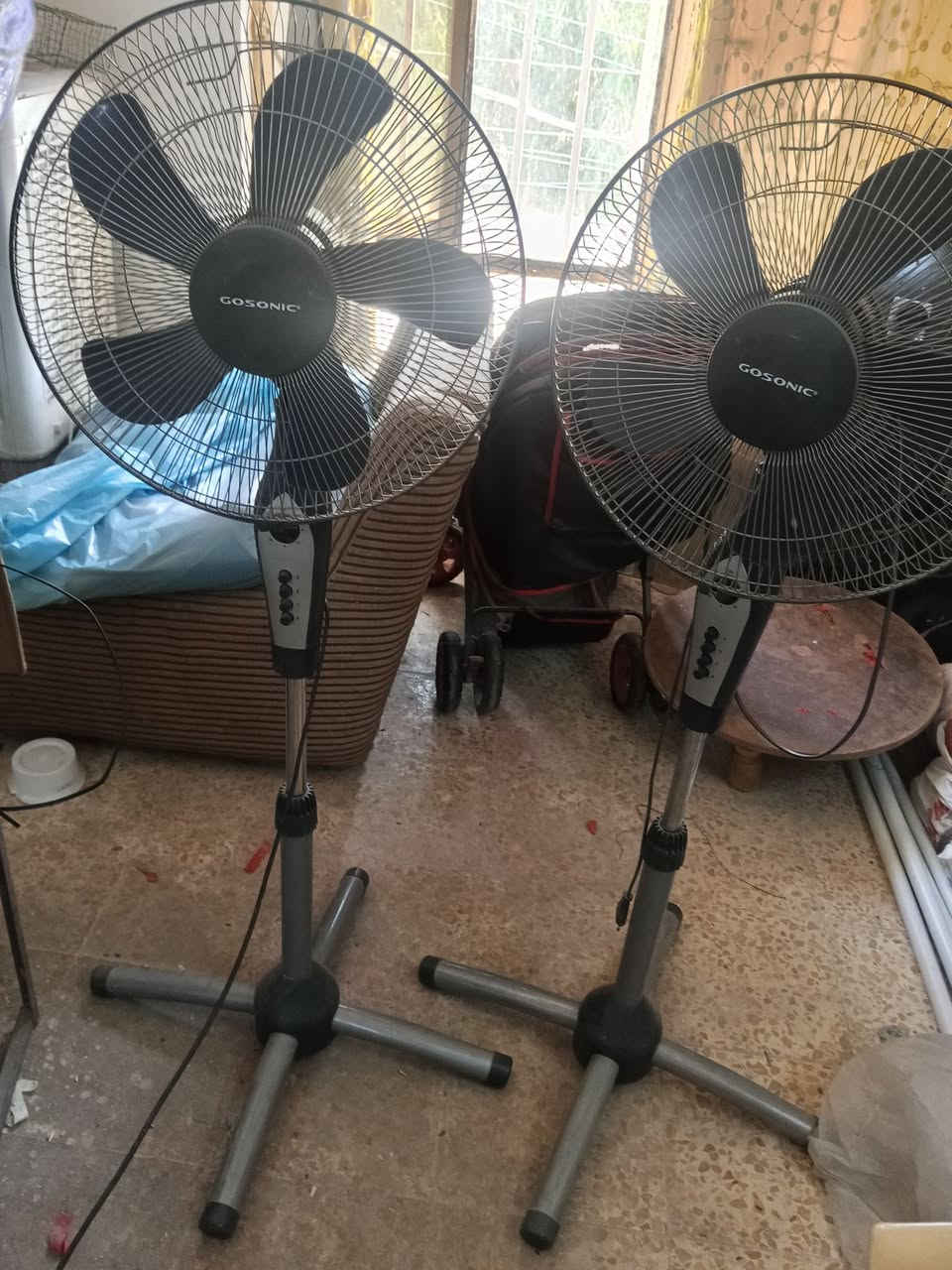 مروحة عدد اثنين عاموديه للبيع وحده تشتغل مابيها عيب والثاني واكف ملفا مابي شي المكان كركوك الاسرى قرب جامع العدل


**إذا كنت صاحب هذا الإعلان وتريد حذفه لأي سبب، رجاءا أرسل رسالة إلى الدعم الفني**