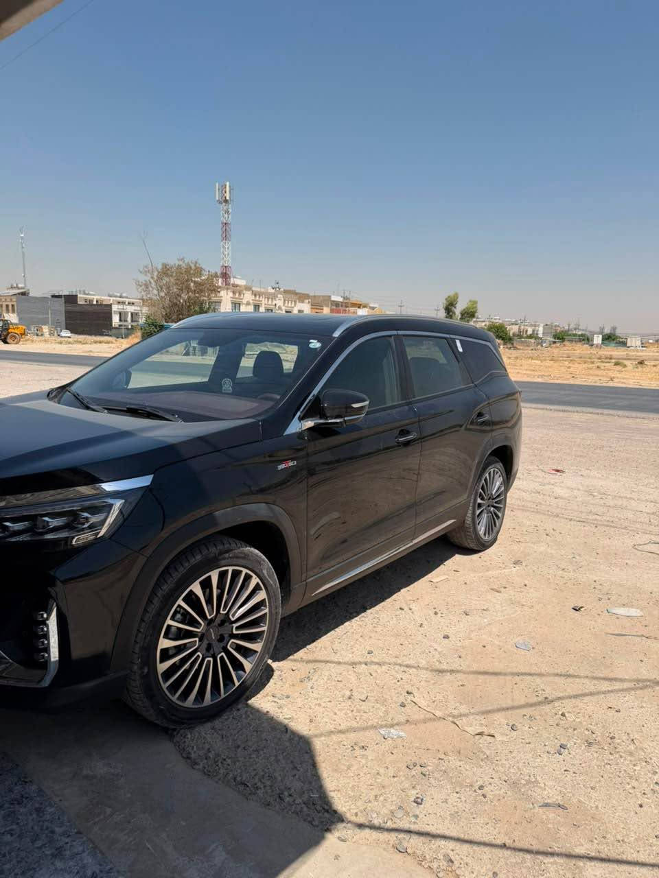 جیتور x90 مودیل 2023 بۆ فڕۆشتن 
رەنگی رەش نێو پارچەی بونید سبوعی هەیە 
بۆ زانیاری زیاتر *********** أربيل, العراق
