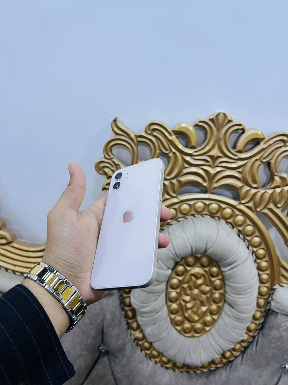 ايفون 12 عادي
ذاكرة 64
بطاريه88
تك سيم 
نموذج M امريكي
نضافه 98%
الجهاز ما مفتوح 
السعر285الف

***********

***********
