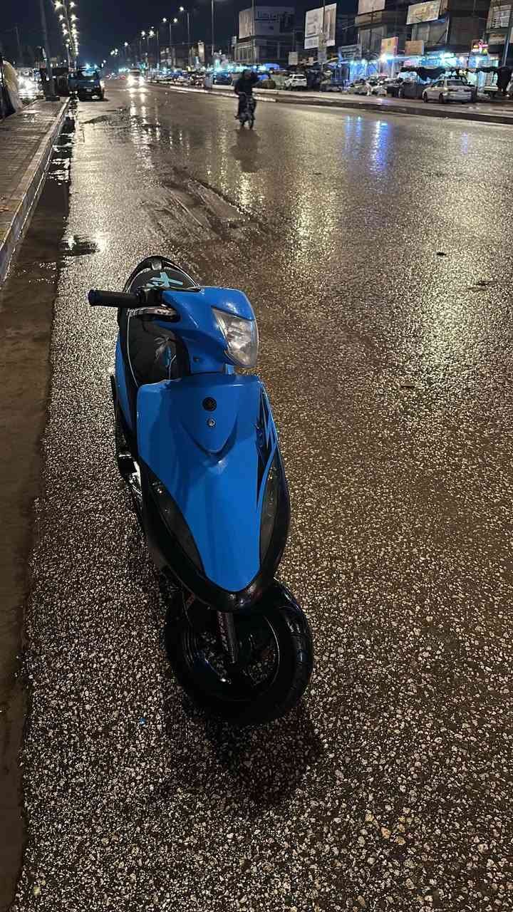 السلام عليكم ماكس عدله الدراجه نضيفه بمعنى الكلمة مزودة قبق فلاوين يدات بريك صالنصه صجميه قطره دهن الدراجة غنية عن التعريف تجي تفحص وتقتنع وتاخذهه سعرهه مليون او ميه ***********
