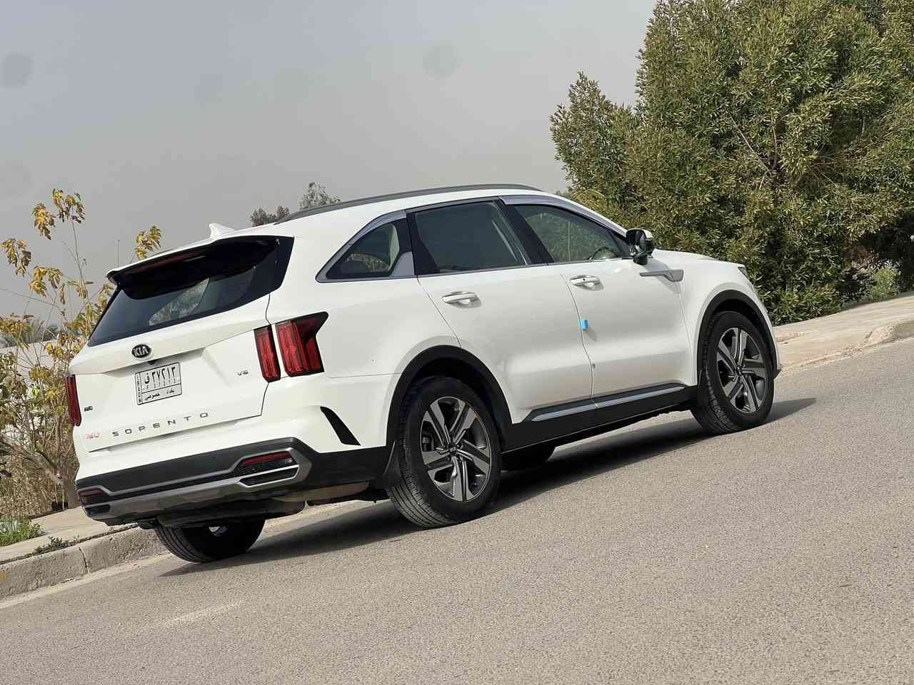 السلام عليكم 
للبيع (كيا سورنتو)
موديل 2021
وارد خليجي محرك 6سلندر
ماشيه 70 km
فوووول مواصفات للاخير 1/1
اعلى مواصفات بالسورنتو
السياره كفاله عامه من كل النواحي 
كلها ع وضع الشركه 
السعر 277. وبي مجال للاستفسار ع 
***********
 مكان السياره بغداد السيديه
