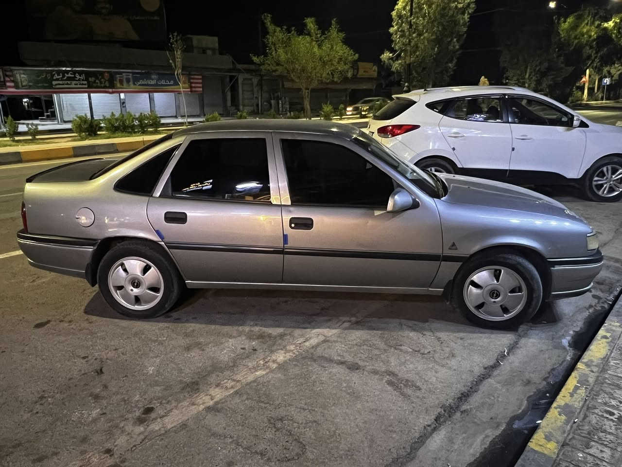 فكترا للبيع موديل ٩٤ فول بس كير عادي شرط لا صرف ولا نفخ مبدل سستم شركة ٥ ويل كب اصلي شركة سيارة مال جناي سعر ٥٥ جوة ٥٠ ما يرهم ***********
