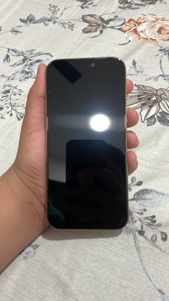 ‏سلام عليكم عندي iPhone 16 Pro ماكس بطارية 100 إضافة 100 مشحون 100 مرة ماستر باكيت موجود تلفون 256 تلفون كلش جديد مكان بغداد الشعب الرقم ***********
