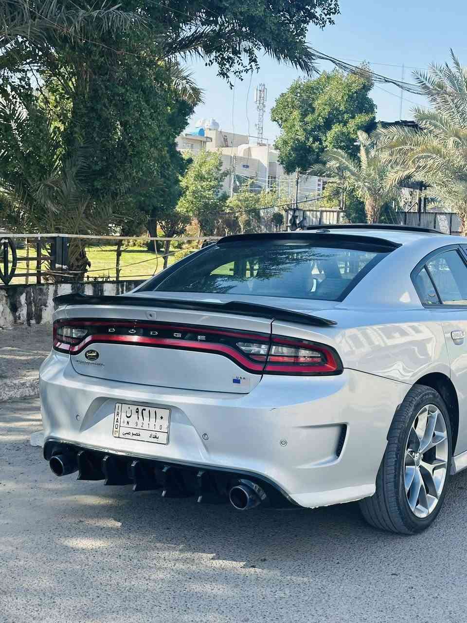 السلام عليكم
جارجر ٢٠١٩ sxt plus فول مواصفات كلين بدون صبغ ولا تبديل رقم بغداد باسمي 
السعر ٢٣٧٠٠$ وبيها مجال 
مكان السياره بغداد / حي الاعلام
للاستفسار ***********
