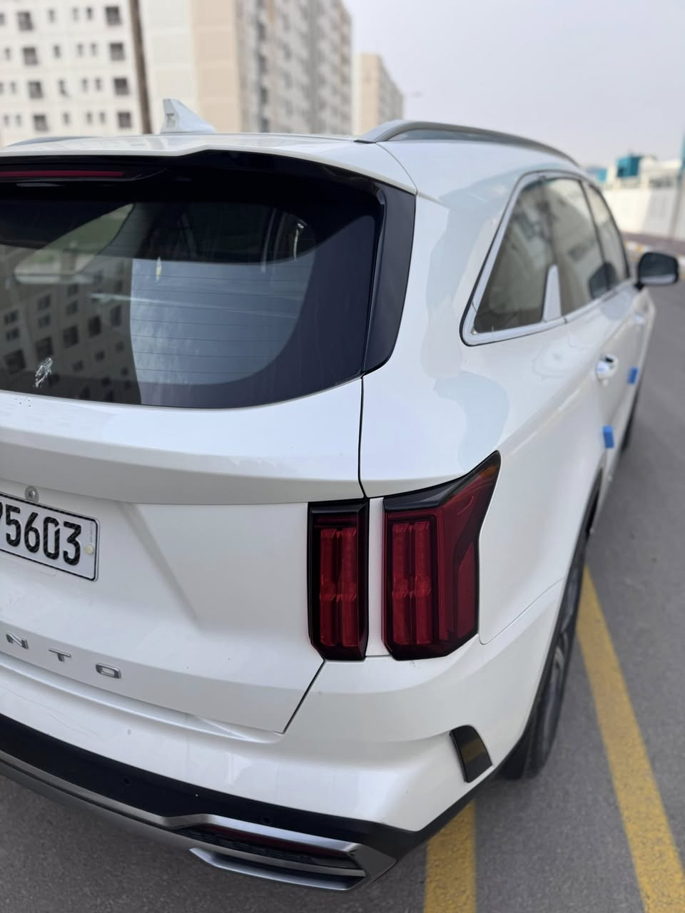 سلام عليكم سورنتو للبيع
مديل 2022
سيارة خليجي 
مكفولة بس بارد بيه
ماشية سيارة 58 km قابل للزيادة
فول مواصفات 1/1 
حجم لمحرك v6
سعر سيارة 273 ورقه $وبيه مجال 
عنوان سيارة بغداد بسماية 
رقم لهاتف 0777266678
رقم لهاتف *********** واتساب
اي ستفسار خاص
