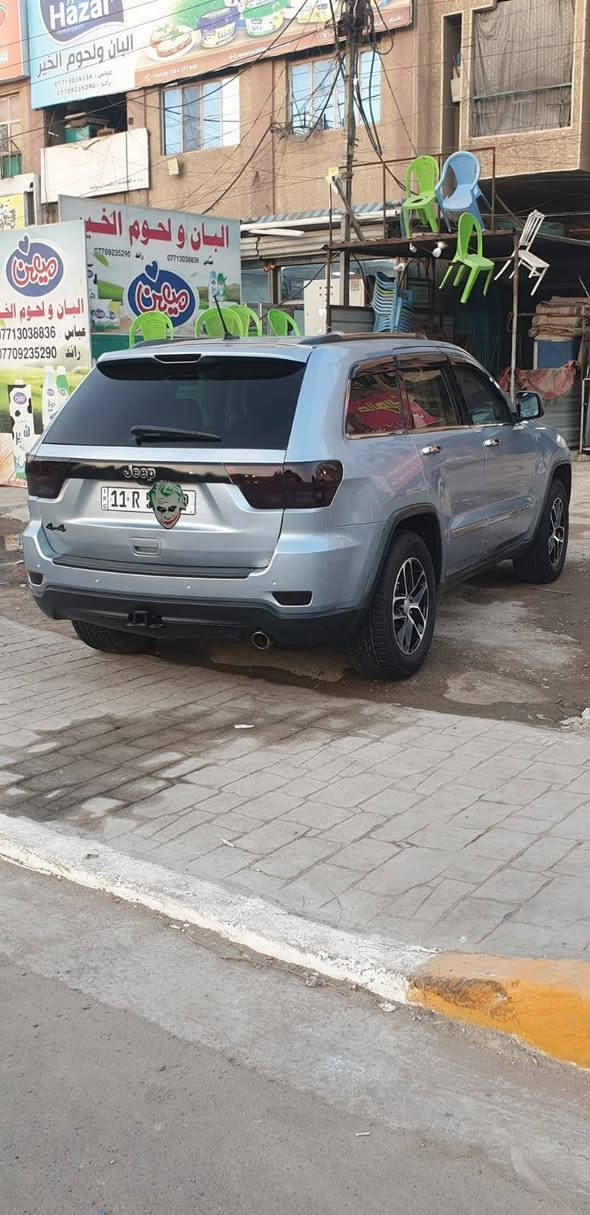 جيب لاريدو 2012فول مواصفات اوفر لاند جنطه كهربائي دفع رباعي تحكم ثلاجه بجم زنون محرك كير صدر تبريد كامله صدر جديد تخم تايرات جديد بيها قطع صبغ ابيع احزام سعرها 147 وبيها مجال مكان بغداد حي او *********** علي
