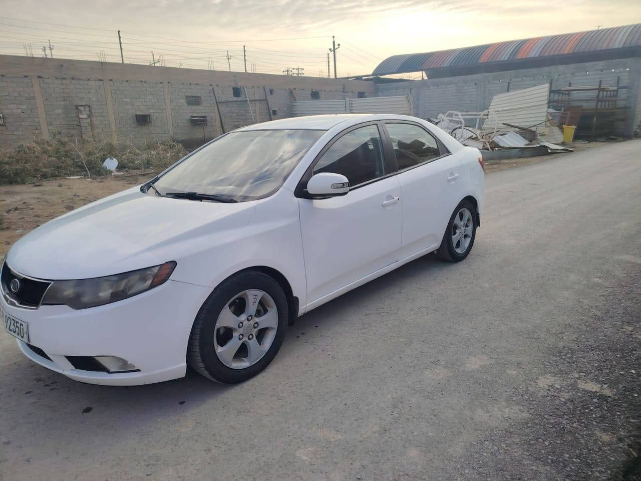 سلام عليكم فورتي 2010للبيع رقم بغداد دولي سنوية جديدة ضررهة جامرلوغ خلفي بدون السونار مرفق مع الصور دواخل مكينة كير مكفولات صدر أمامي خلفي جديد تدفىة تبريد شغال تخم تاير السعر 88 وبيها مجال مكان السيارة ديالى بعقوبة الشراي يتصل *********** م
