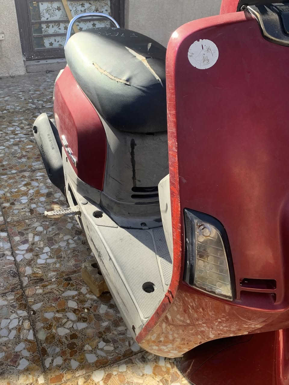 السلام عليكم
دراجه ماكس بوليسي للبيع 
دراجه كامله مكلمه اي نقص مابيه يحتاجله بس واير مال عداد ودوشمه كشن فقط الدراجه بيه صوت مال صلنصه برغي فالت حتى لتكول ليش ماكتلي 
موديل ٢٠١٠ 
((نوزل)) 
نكره سلف مامتعوبه 
السعر ٩٥٠ وبيه مجال للطيبين 
مكاني كربلاء 
رقمي ***********
