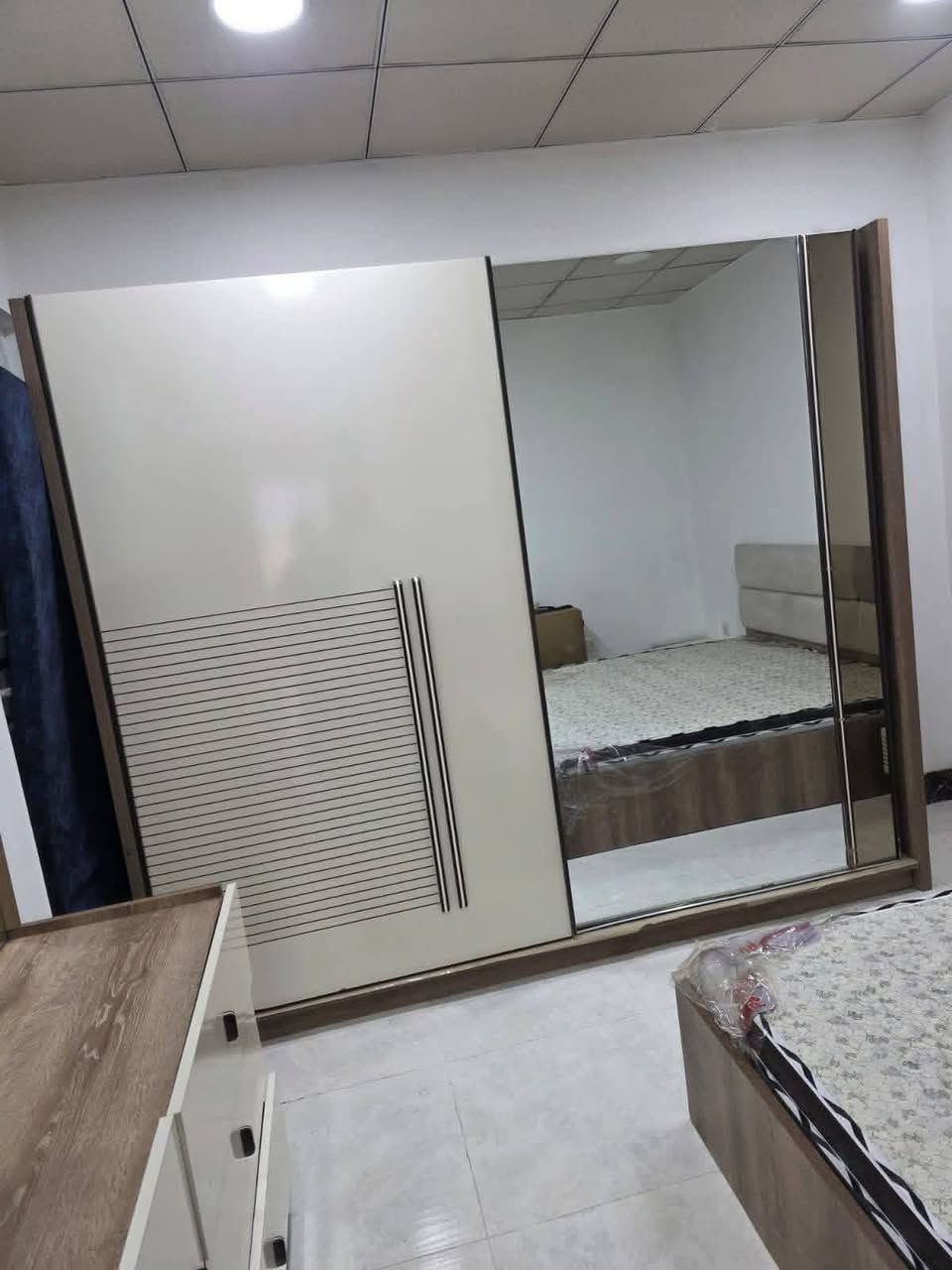 غرفه نوم مستعمل في أربيل
التواصل على الرقم ***********
شارع 40
5 قطع
