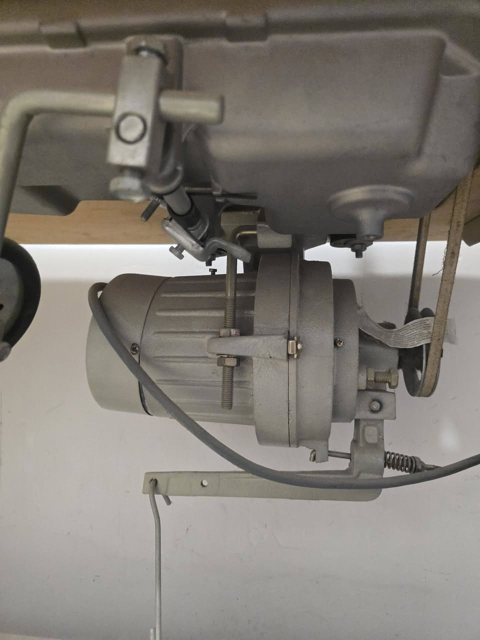 نوع جيمسي 8500جديدة مامستعملة مشدودة فقط  ووتركناها سنوات الي تفيدة يراسلني واتس اب ***********فقط
