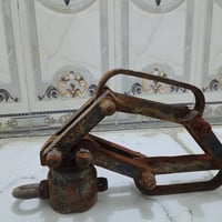 ساحبه مال تريله للبيع مكان بغداد السعر 50, 07775026390