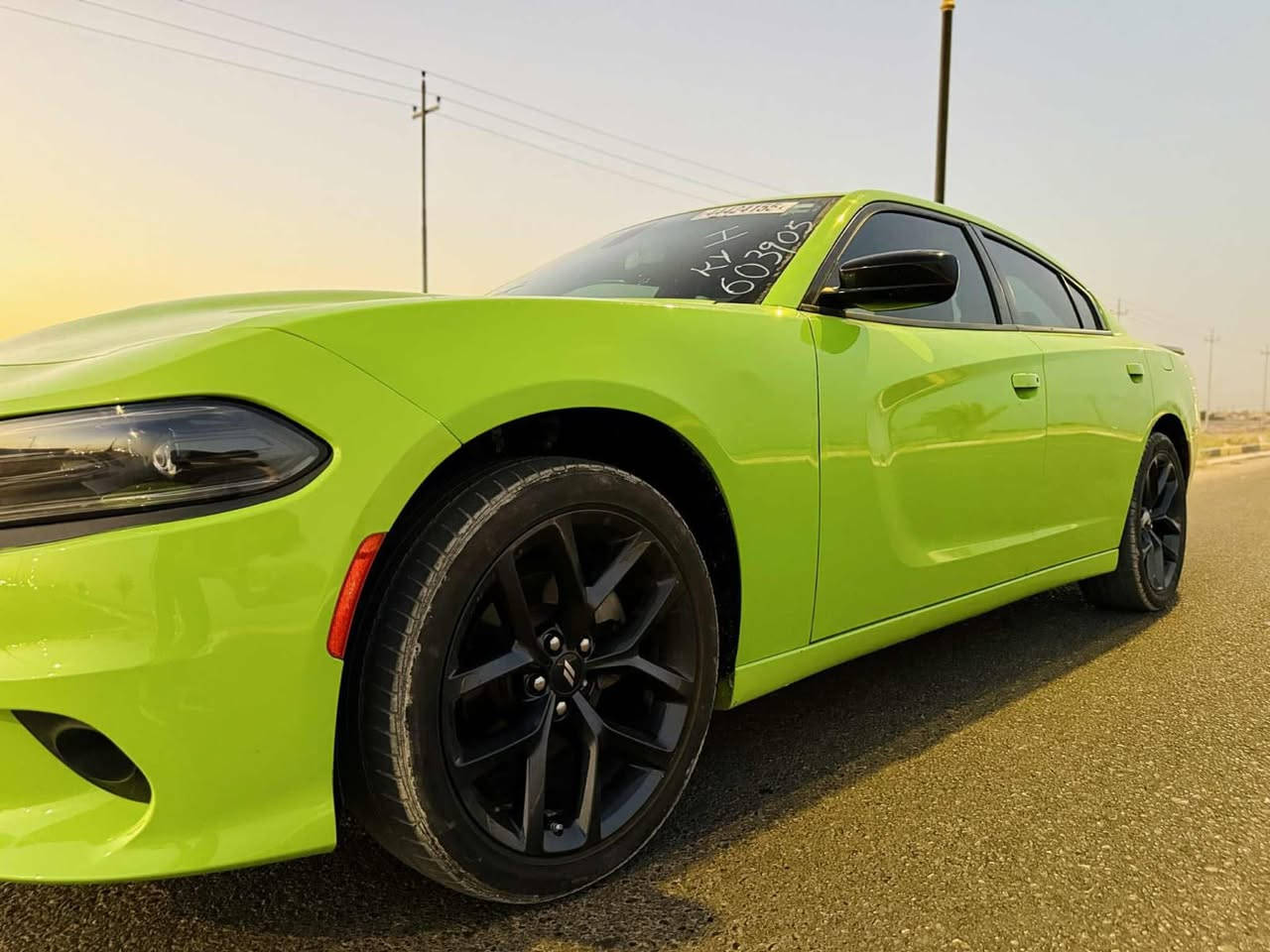 جارجر مديل 23
حادث جاملغ وبنيد 

السيارة اجت من امريكا بيه كلير حزام 

منفيس بسمي 

مكان السياره كربلا 

سعر السياره   180 بي مجال قليل   

***********
