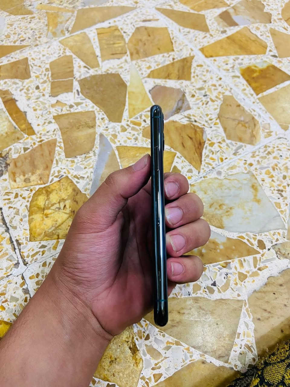 آيفون 11 برو فقط
ذكره 64 
دبل سيم 
نموذج ZA
بطاريه 69 مبدله من جهاز. ثاني 
شاشه مبدله اصليه فيس إيدي شغال 
السعر 185 شراي تفضل خاص ♥️


**إذا كنت صاحب هذا الإعلان وتريد حذفه لأي سبب، رجاءا أرسل رسالة إلى الدعم الفني**