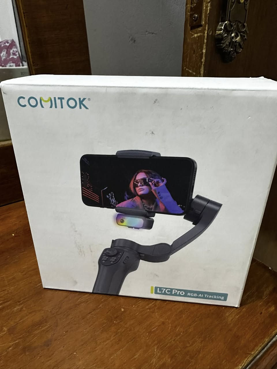 اوزمو موبايل للبيع جديد امزون غير مستخدم 
السعر 100


**إذا كنت صاحب هذا الإعلان وتريد حذفه لأي سبب، رجاءا أرسل رسالة إلى الدعم الفني**