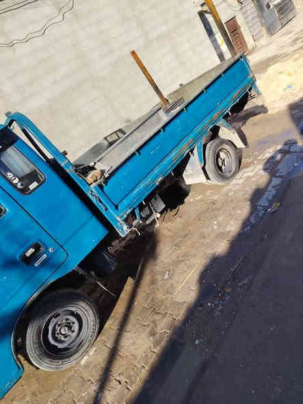 سلام عليكم سياره فنتيره موديل ٢٠٠٠ السياره جاهزه من كلشي كير مكينه صدر جاهزه للخير رقم اصفر ما اندل راعيه اتكفل عشار وسرقه مكاني بغداد الشعب رقمي *********** السعر ٢٧
