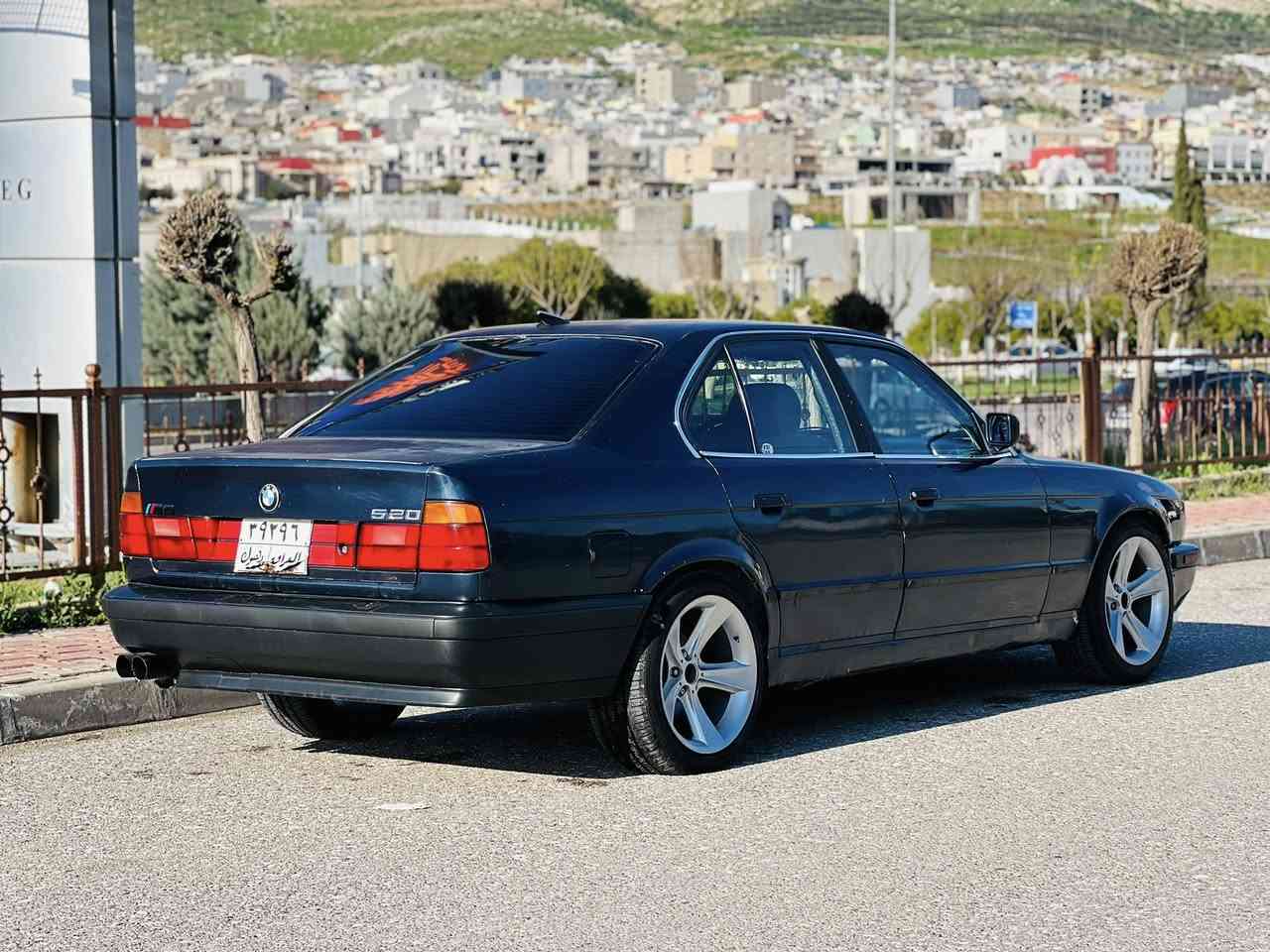 بى ام موديل 90حجم 520گئر عادى
موبايل*********** 
سياره 6سلندر
سعر سياره 45$وه رق مجال
غرامات مال سياره 2.50$وه رق نزل من سعر
٤جام كاره باى
سياره عام بخ
سياره تبريد ❄️
سياره محرك 520كبس 
سياره داخل جديد كوشن جلد
سياره بيدون دعم
سياره كير ومحرك بشر
سياره وكاله ت شرت
سياره تخم جديد 
سياره موجود دهوك
