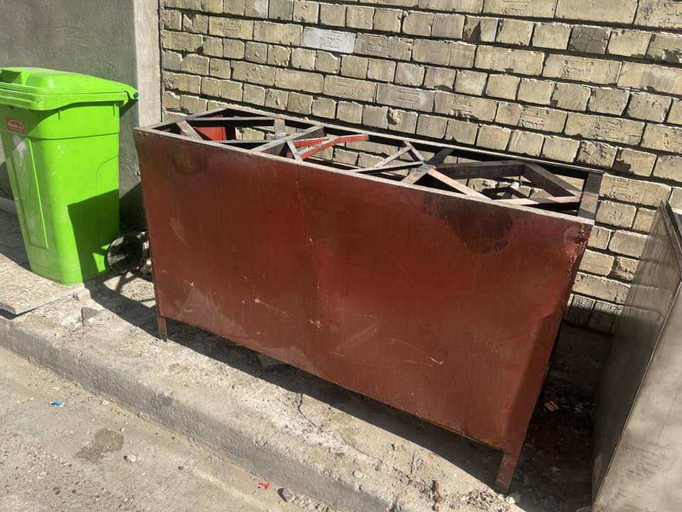 تنور مندي وطباخ للبيع
***********
