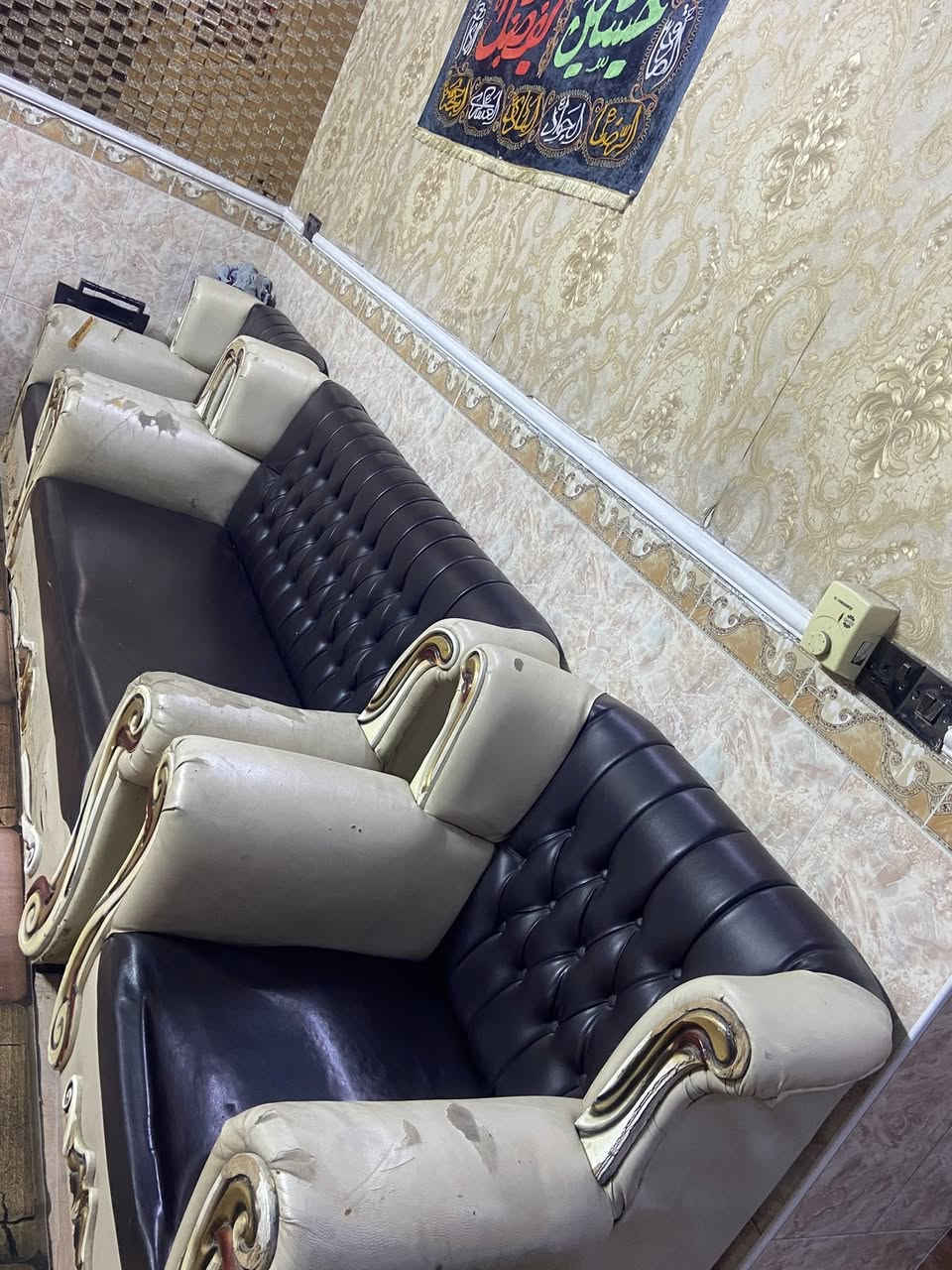 مرحبآ اخون تخم 10 مقعد سعره جدا مناسب وياه التلبيسه مالته المكان بغداد الرقم ***********
