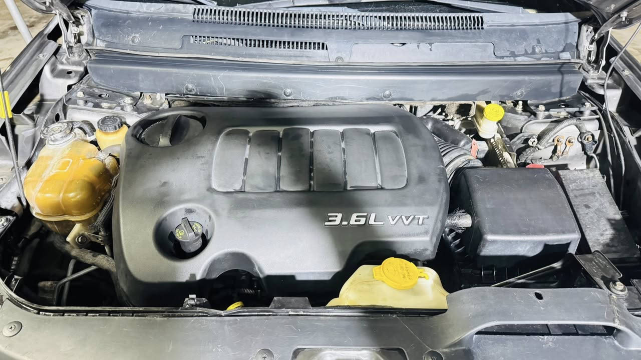 السلام عليكم
دوج جورنيSXT للبيع موديل 2012

وارد امريكي حادث جاملغ بدون دواخل

سياره نظيفه ومابيها نواقص 

محرك 6 سلندر 3600 

تبريدثلج

شاشه جبيره

مرايه تعتيم ذاتي

مري جانبيه هيتر

كشنات كهرباء

تشغيل عن بعد

فتحه 

مكان السياره سماوه رميثه السياره بسمي

للاستفسار***********

السعر 105وبيها مجال
