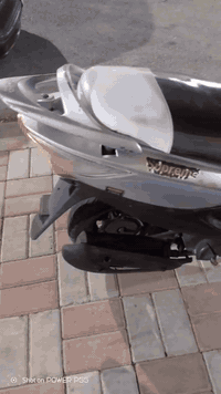 دراجه كايمكو للبيع
مكينه ناعمه نكره صلف كهربائيات كلهة شغاله 
اي نقص ما بيهة 
سعر 350 بيهة مجال قليل 
الرمادي الملعب 
***********
