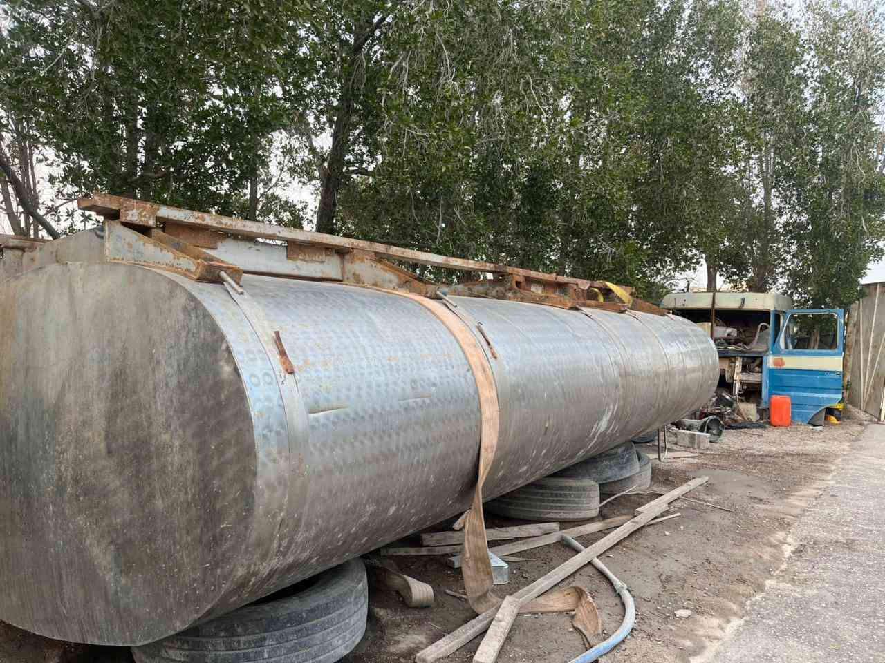 تانكي للبيع ستيل مبطن 16 طن
سعره 60 ورقه وبي مجال 
رقم الهاتف ***********
