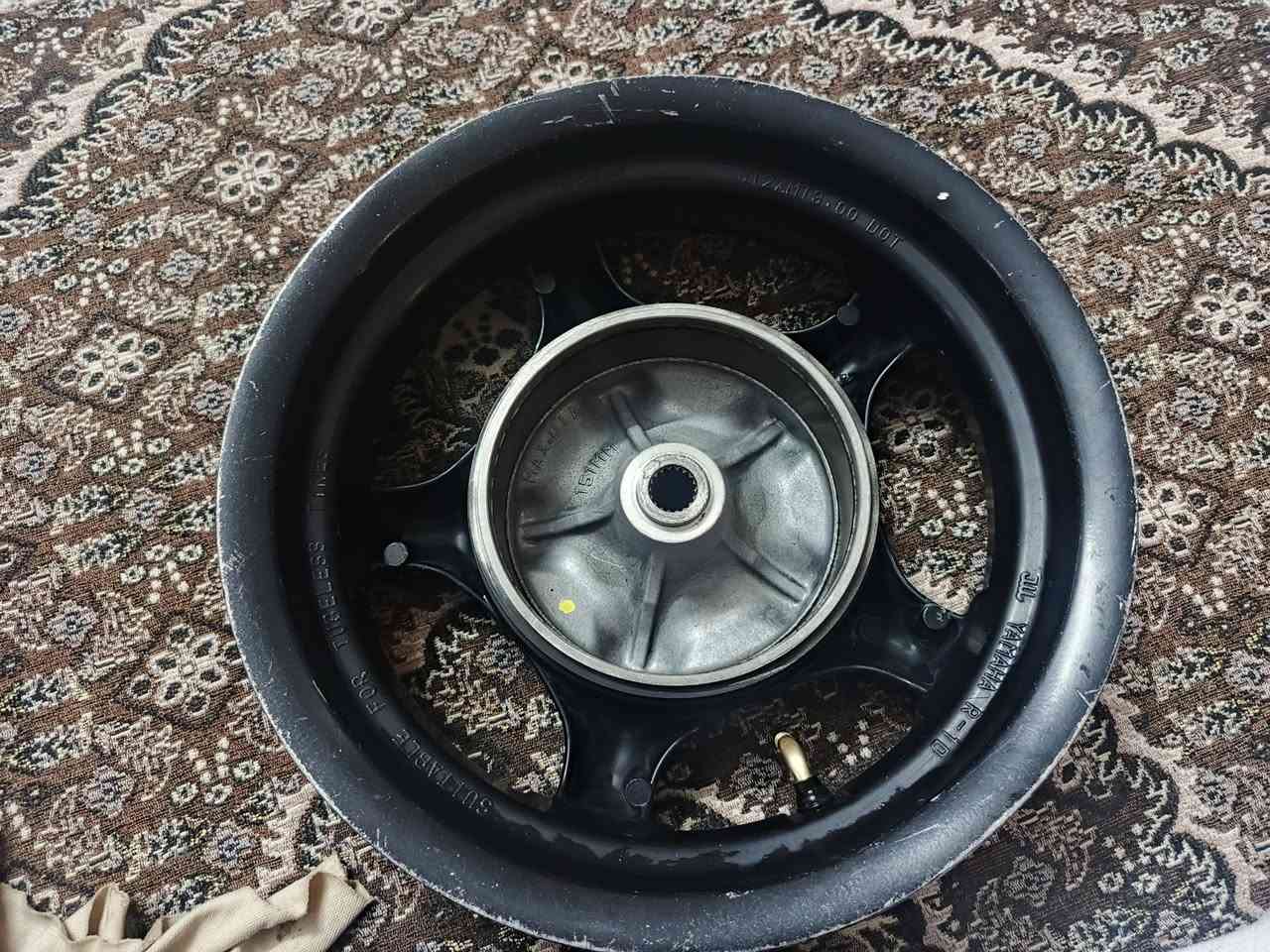 ويل خلفي مال سكنز بلادي أصلي تفصيخ قيم وخذ مكاني حريه ***********
