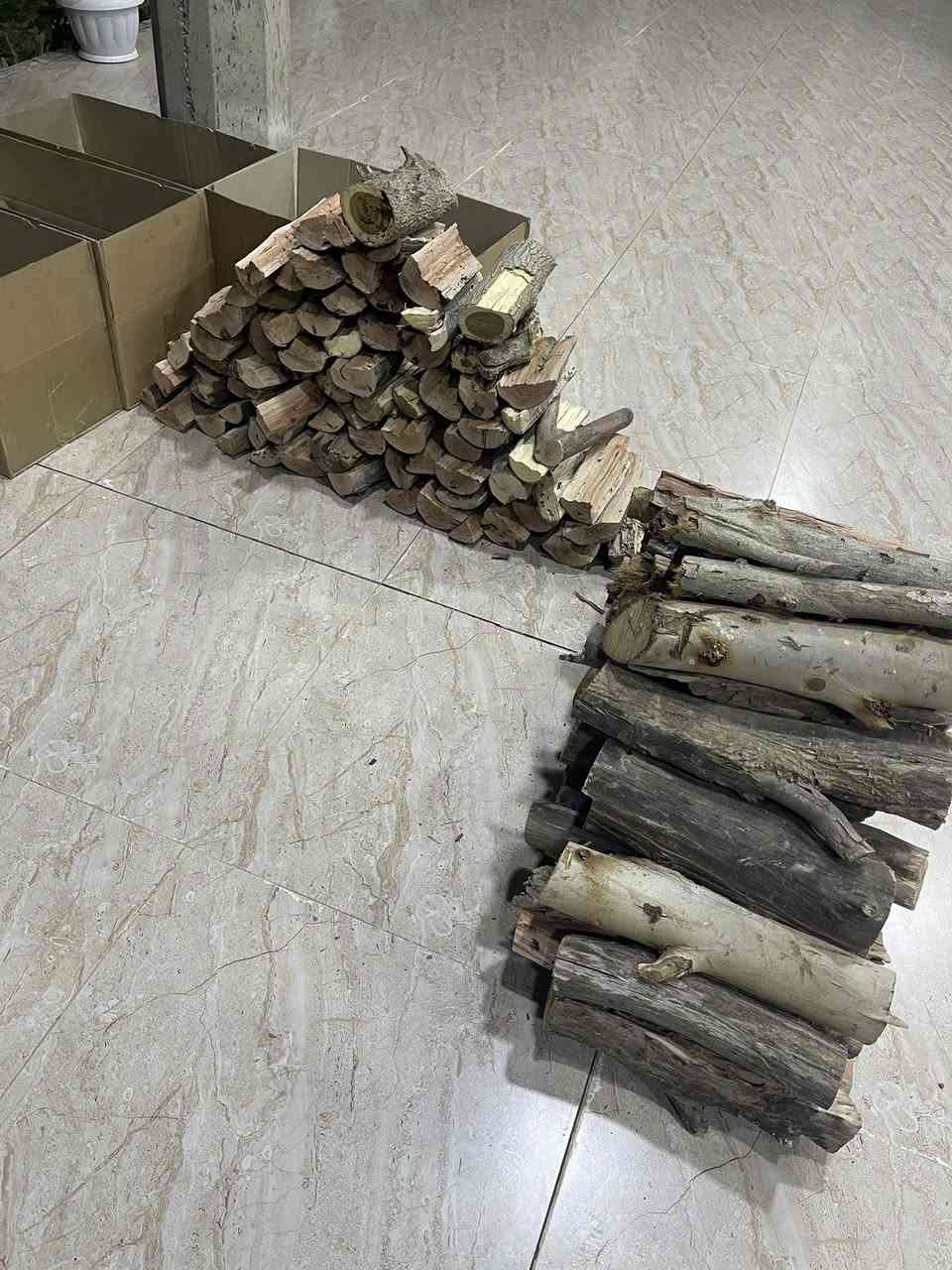 متوفر لدينا    خشب 🪵 فواكه
حطب للشواء 🔥 🔥 

كارتون كبير

طول ٦٠ سم

عرض ٤٥ سم

ارتفاع ٣٥ سم

السعر ١٨ الف

——————————-

كارتون صغير 

طول ٦٠ سم

عرض ٣٠ سم

ارتفاع ٢٠ سم

السعر ٩٠٠٠ الف 

يتوفر خدمه توصيل جميع أنحاء العراق 

للحجز مراسله الصفحه او الهاتف ‭٠٧٨٠ ٠٣٦ ٥٥٩٥‬
