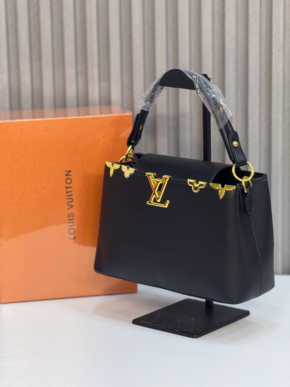✨ الأناقة الحقيقية تبدأ من التفاصيل ✨

حقائب Louis Vuitton بتصميم فاخر يضيف لمسة فخامة لكل إطلالة 🤎

👜 ماستر كوالتي
🚚 توصيل داخل بغداد
📩 للحجز راسلنا على الخاص الآن

الكمية محدودة 🔥


**إذا كنت صاحب هذا الإعلان وتريد حذفه لأي سبب، رجاءا أرسل رسالة إلى الدعم الفني**