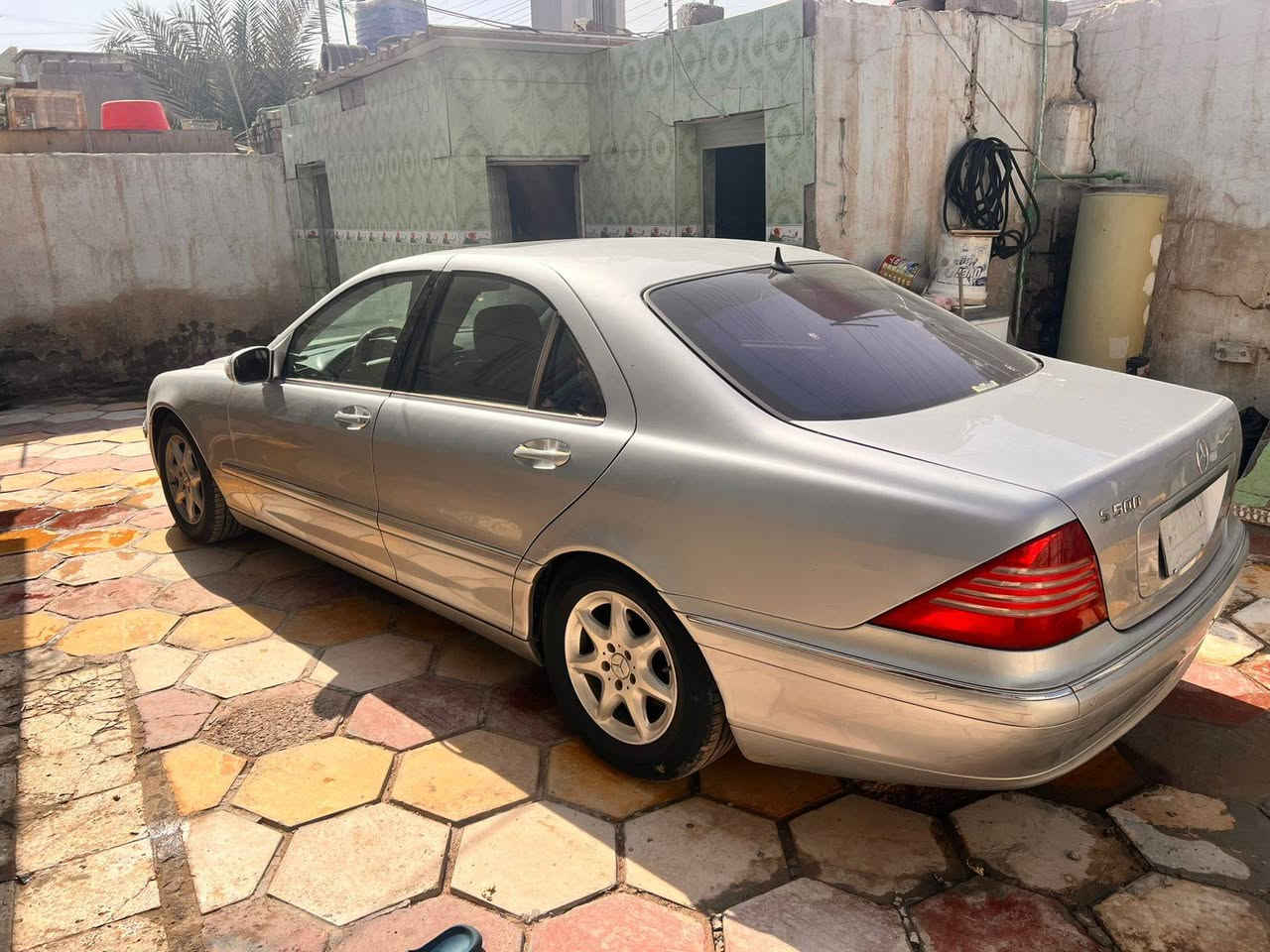 سيارة مارسيدس s500 مكينه 8سلندرمديل 2003  مسكر سياره جاهزه كلشي شغال بيه مواصفات غواص تدفئه تبريد كشنات كهرباء مرايات شفط برده خلفيه حساسات دعاميات حداده عامه تخم تاير صبغ كفاله ظربه شبر مدكر الكدام ثلاجه شغاله بسمي تحويل ثاني يوم عنوني البصره رقم الهاتف *********** السعر 125 بيه مجال

