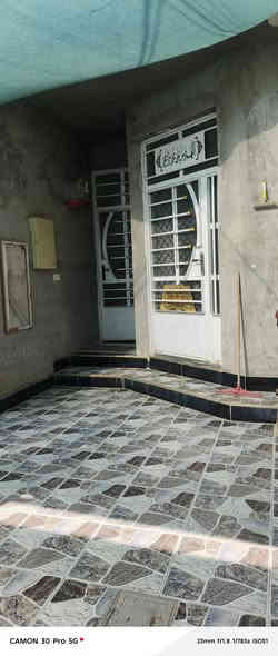 دار للبيع مساحة100م ونزال 20 طابق واحد+ قطعه مجاوره 100م 5×20 في الحولي الزراعي الجزء الاول موقع مميز 100م عن الشارع الرئيسي لتفاصيل اكثر. 
***********
