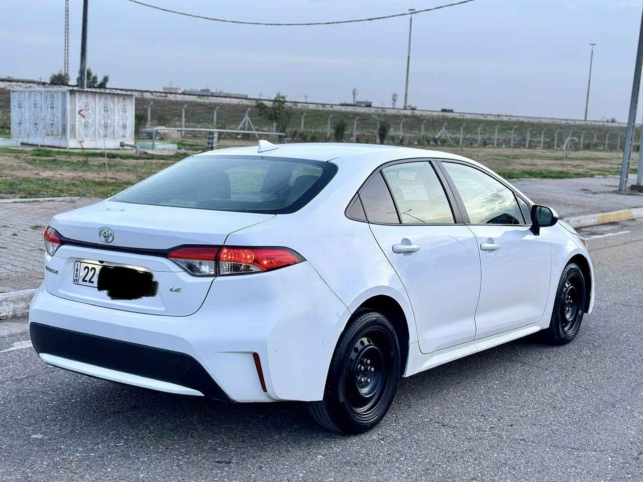 کورلا 2022 مواصفات LE  محرک 18 بنزین
صورة حادث موجود و مصلح ب تعدیل
و جاملغ سکن طلع کلیر امریکا
بدون دواخل بدون ایرباک بشرط
سیارة جدید و داخلي لونین حلوة
ماشي 47 الف میل
کیر محرک کهرابایات کل شرط
سنویة بسمي و جدید لحد 2030 دفتر بنزین بي
مکان / کرکوک

  واتساب ***********
***********
