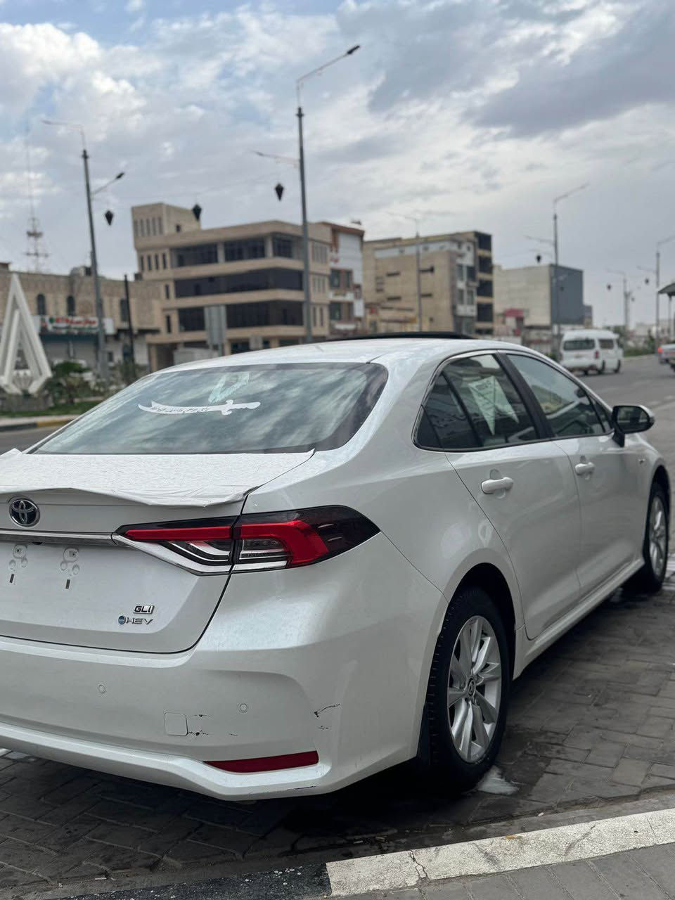 كورلا ساس 2024 هايبرد وبانزين اصل ياباني  مطلوبه للمصرف رقم بصره وراعي بصره مقترض وكفيل اثنينهم نفس البيت  سياره ضربته بنيد وجاملغ موضح بصوره ومصلحات سعرها 170 مكاني بصره  
*********** البصرة, العراق
