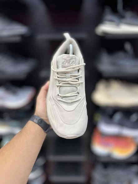 ماركة ERKA
طبي خفيف
قياس 43
السعر 20
نضافه 95‎%‎
العنوآن نجف ملحق الروان 
توصيل 🚚 محافظات 6 داخل النجف3 
*********** واتساب
