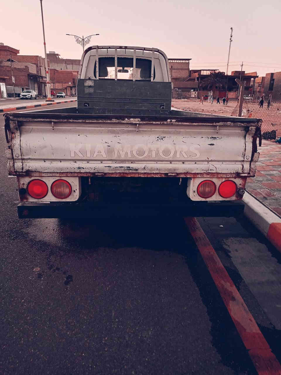 @كيا فحل للبيع 2010رقم ذي انكليزي مكفوله المكان سعر105 كربلاء الاتصال ***********
