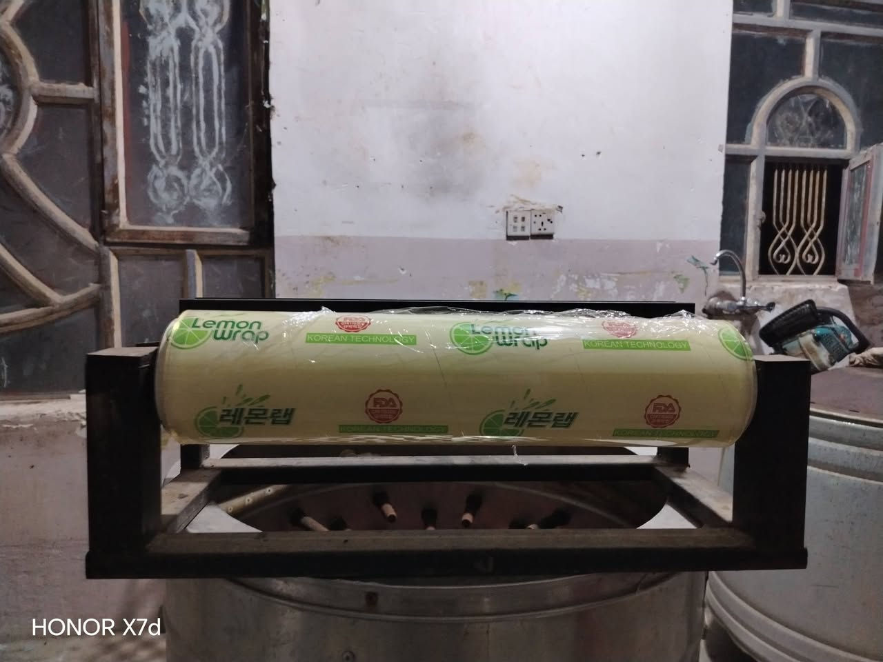 السلام عليكم متوفره هاي الادوات ملات مطعم شوي سمج ودجاج وكلمن وسعره للعلم حوض السمك طوله ٣ونص متر والعرض ٢ونص متر مكان الغراض قضاء الدجيل وللاستفسار اكثر الاتصال على هذا الرقم ***********
