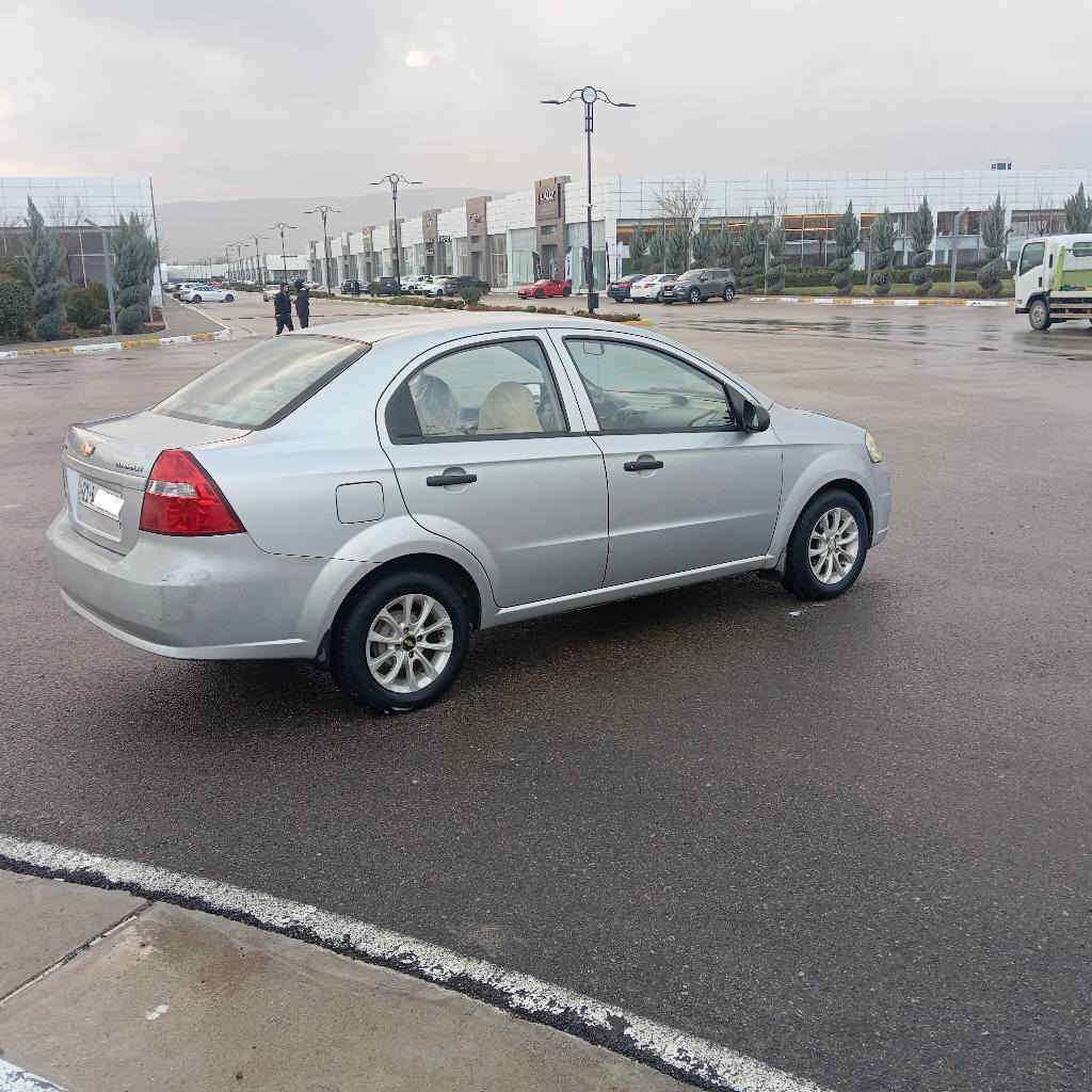 شۆفلێت اڤیۆ مۆدیل ٢٠٠٩ گێڕ اۆتۆماتیک مەکینە گەورە ناوزەرد ڕەنگی سلڤەر دەعمو لێدراوی نیە کاڵبونەوەی نیە سەقڤی شەبۆلی نیە ٤بۆ٥ بارچەی بەس بەمبە لەسەر کاڵبونەوە نوکە دەرزی بیوە نیە گیڕو مەکینەو تەبریت بەشەرت سەنەوی رەقەمی تازەیە تازە فەحسی هەزەم بۆکردوە سعر ٦٣ گلاو معامەلە لەسلێمانی زم *********** ڤایبەر لەسەرە شربازهير, السليمانية
