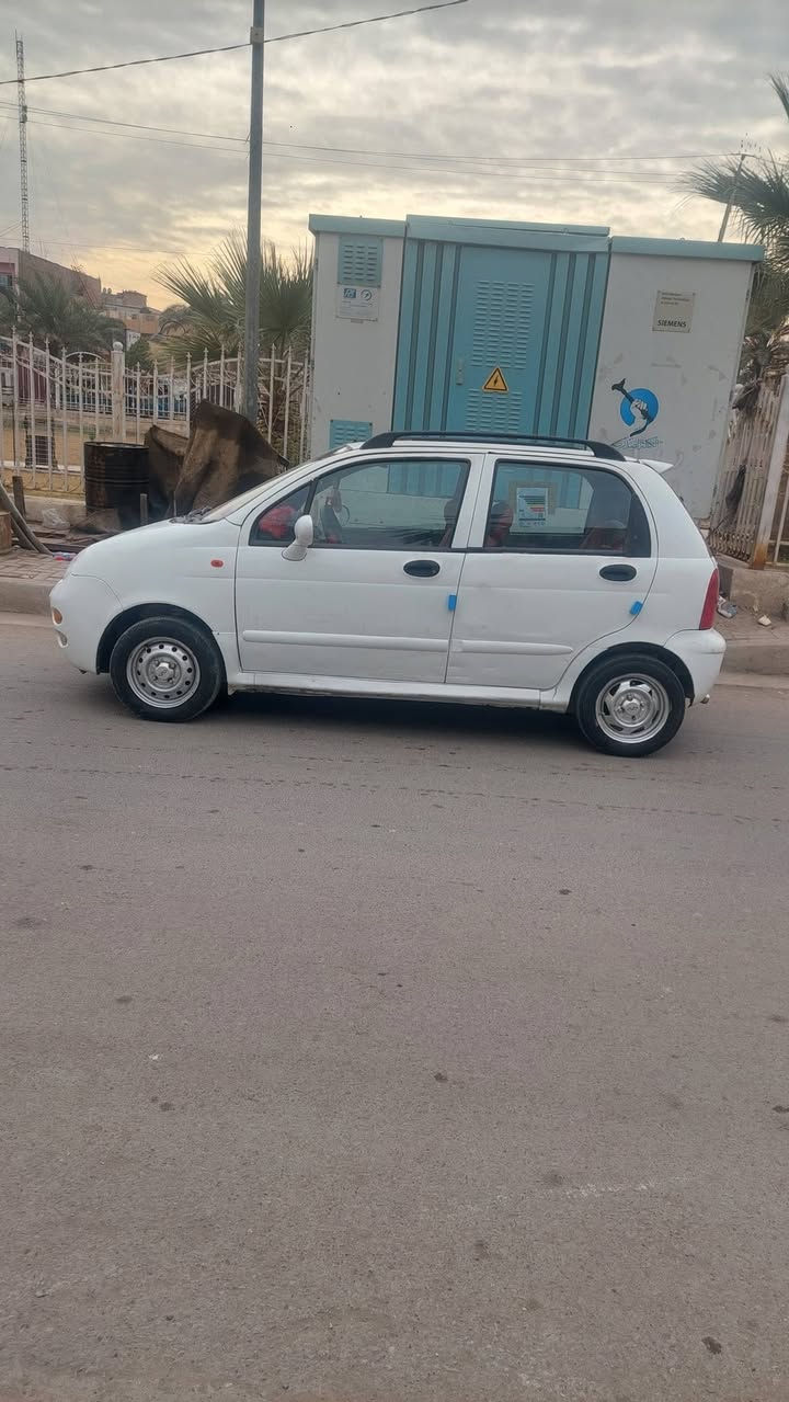 سلام عليكم
للبيع كيو كيو كير اوتوماتيك محرك ٤ سلندر 
سياره جديده ومكفولة تبريد تتفة شغال جام اوتو رقم بغداد مشروع وطني سنويه جديده سياره ماشية قليل السعر 26 ورقة بلاش بلاش 
*********** انتصل
