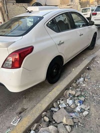 نيسان سني موديل 2025 تبريد امامي خلفي جام كهربائي السياره ماشية 55 الف...