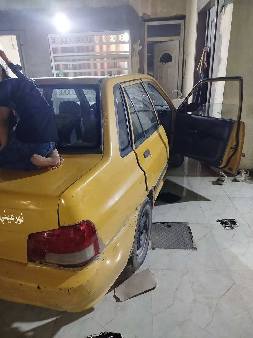 ا للبيع سايبه موديل 2010 محرك وجير جدا استوني مسويهن تبريدها شغال بدون راعي ابيع تكفل حداديه درايمات كلها جديد درايمات قبل اسبوع شديتهن راديتر ماي جديده راديتر تبريد جديده عاوزها بس البريكيت مال الشاصي رادله الحين فقط سعرها بثمان ورقات مكانها نجف ***********
