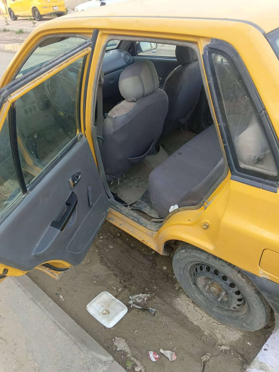 سلام عليكم سايبا موديل 12 رقم احمر بغداد بدون راعي اكفله سرقه وعشاير كير محرك بل كارتون توني مجفته على ايدي حداديه كامله كهربائية كله شغاله سياره قطره خياس مابيه سعر 12 وبيه مجال الشراي مكاني ناصريه مركز وهاذه رقمي ***********
