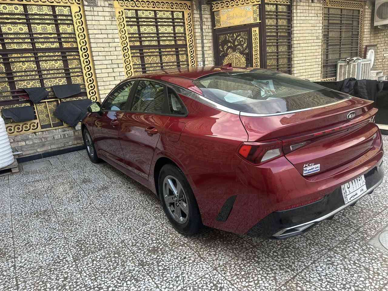 شباب سياره كي فايف k5. للبيع او مراوس
السياره نضيفه استخدام شخصي 

موديل 2021 لون ماروني دم الغزال 
حادثها بس بنيد كفالة لغود وشواصي 
ماشيه 85 ميل 
مواصفات 
بصمات ابواب 
اشارة ترحيب 
تشغيل عن بعد 
رادارات اربعه 
رادار تصادم امامي خلفي 
كشنات جلد 
مودات قياده 4
هند بريك بصمه 
مكينه 1600 تيربو 
رقم بغداد سهل 

السعر 160 $وبيها مجال للشراي 
سكني بغداد 
رقمي ***********
