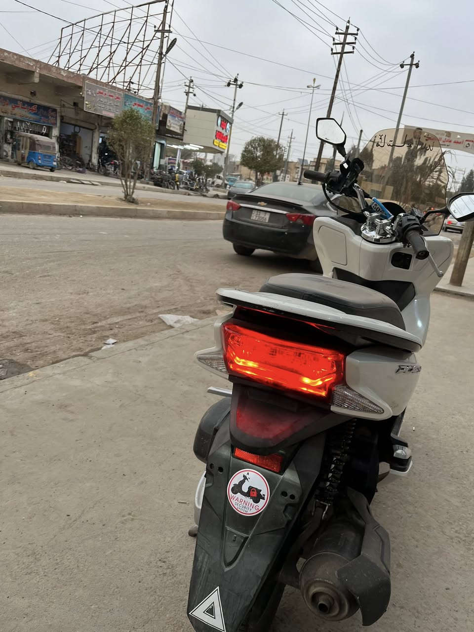 السلام عليكم دراجه bcx جيل الثاني 2017الدراجه بصمه الدراجه كفاله عامه الدراجه اي نقص مابيهه والمكينه خير من الله السعر 14 وبيهه مجال العنوان ديالى بعقوبه 
للاتصال ***********
