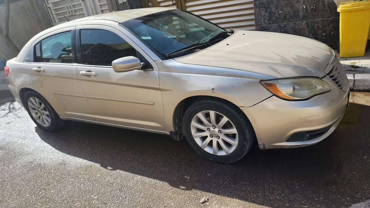 سلام عليكم
كرايسلر 200 C للبيع 
موديل 2013
محرك 2400
لايت زنون 
ماشية 95420
رقم( بابل) بأسمي تحويل ثاني يوم 
مكان السيارة ( كربلاء )
السعر 68 $
للاتصال ***********
