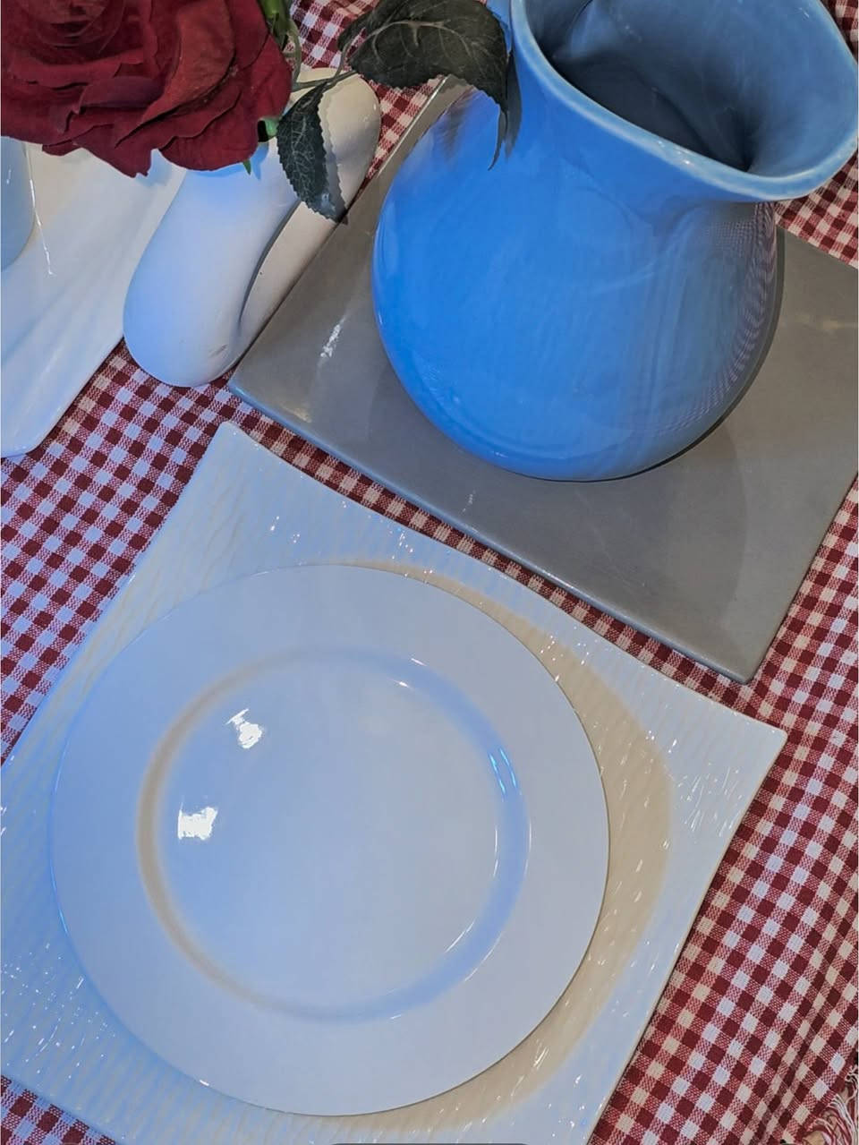 يا محظوظ كاعد هسه يحصلهم ع نص السعر
***********
