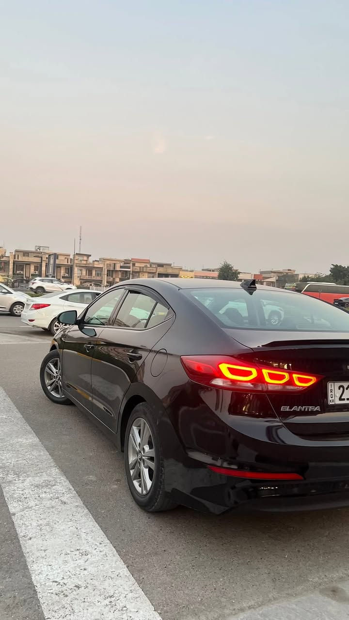 السلام عليكم
النترا 2017 للبيع
حادثها البنيد وراجع نفسه بارد والدعاميه مبدله والسياره بدون قطره صبغ كلها ليبل واحد
مواصفات
بصمه+بصمه ابواب
بصمه جنطه
تبريد بيانو  
رادرات جانبيه
تدفئه كشنات
جنطه ذكيه 
لد خلفي 
السياره عندي بيها وكاله تريد تحويل او وكاله رقم سليمانيه الجديد هزه ساقطه 
السعر 125وبيها مجال
مكاني بغداد السيديه
الرقم***********
