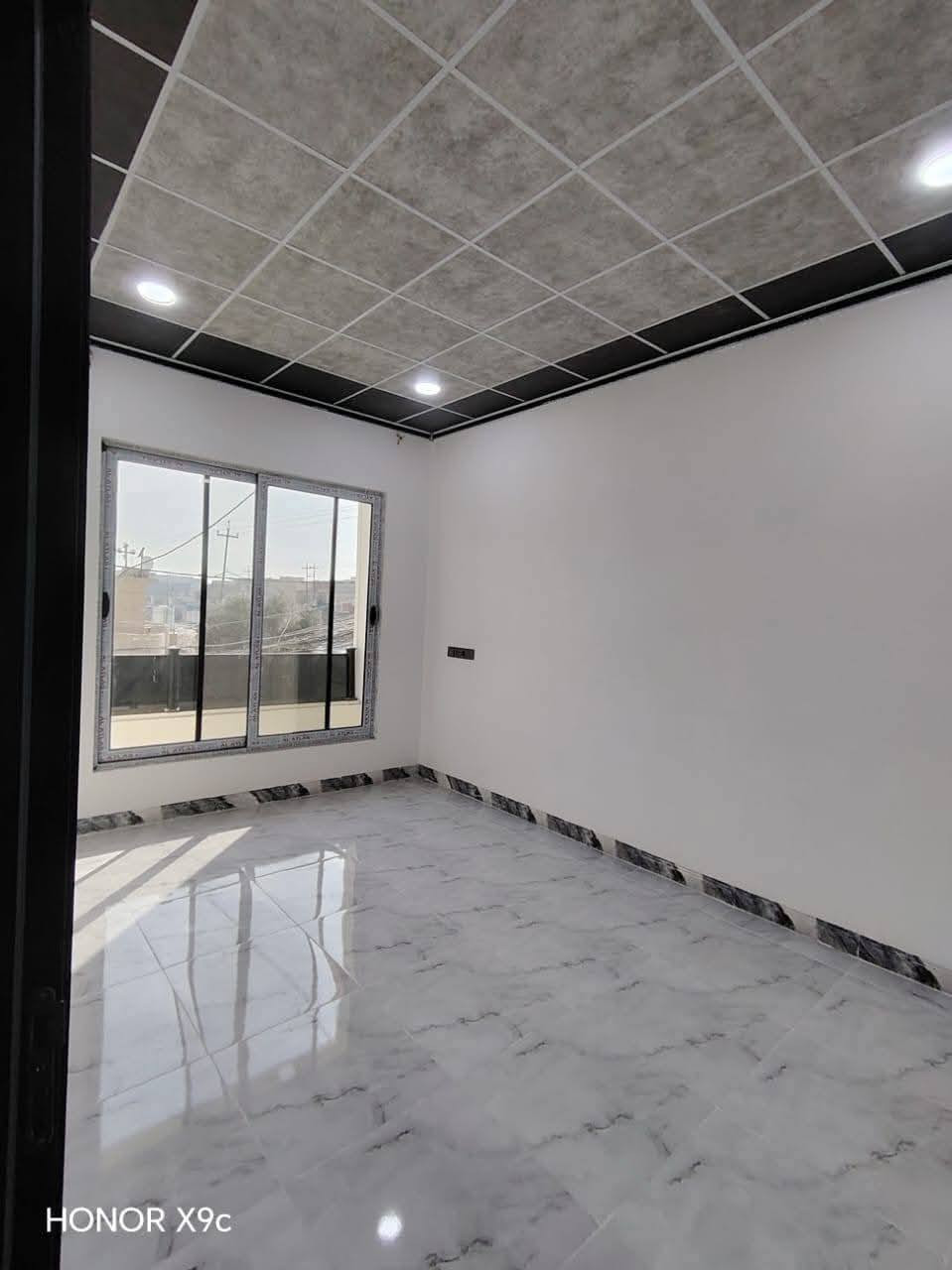 للايجار للايجار للايجار للايجار
#عقارات_فنر_الحمداني
شقة طابق ثاني في حي السماح الأركان على الشارع العام الرئيسي مقابل مول القمة بناء حديث 
غرفتين نوم وصالة كبيرة ومطبخ وصحيات وبيتونة

للإستفسار الإتصال
***********
***********
مراجعة مكتب البلديات للعقار في حي المشراق فرع مطعم طماطة بلمدخل الرئيسي
