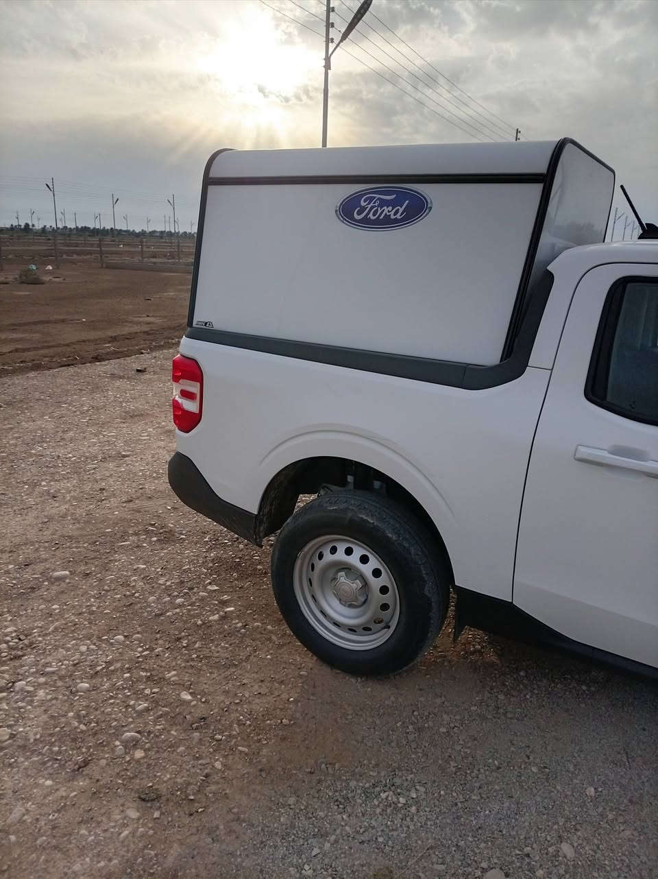 بوكس بيك اب فورد مافريك بلادي شغل امريكه حته كامره خلفيه جاهزه علمن البوكس ينشد بلقفايص بدون متزرف البدي السعر مناسب ***********
