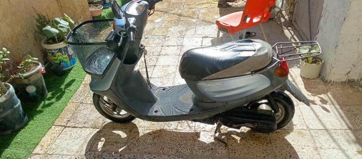 السلام عليكم دراجه منغولي كامله سلف هندر اشاير لايت بگ لايت كهربائيات كامله تايرات  دبلات جديده السعر 450 وبيها مجال للاستفسار ***********
